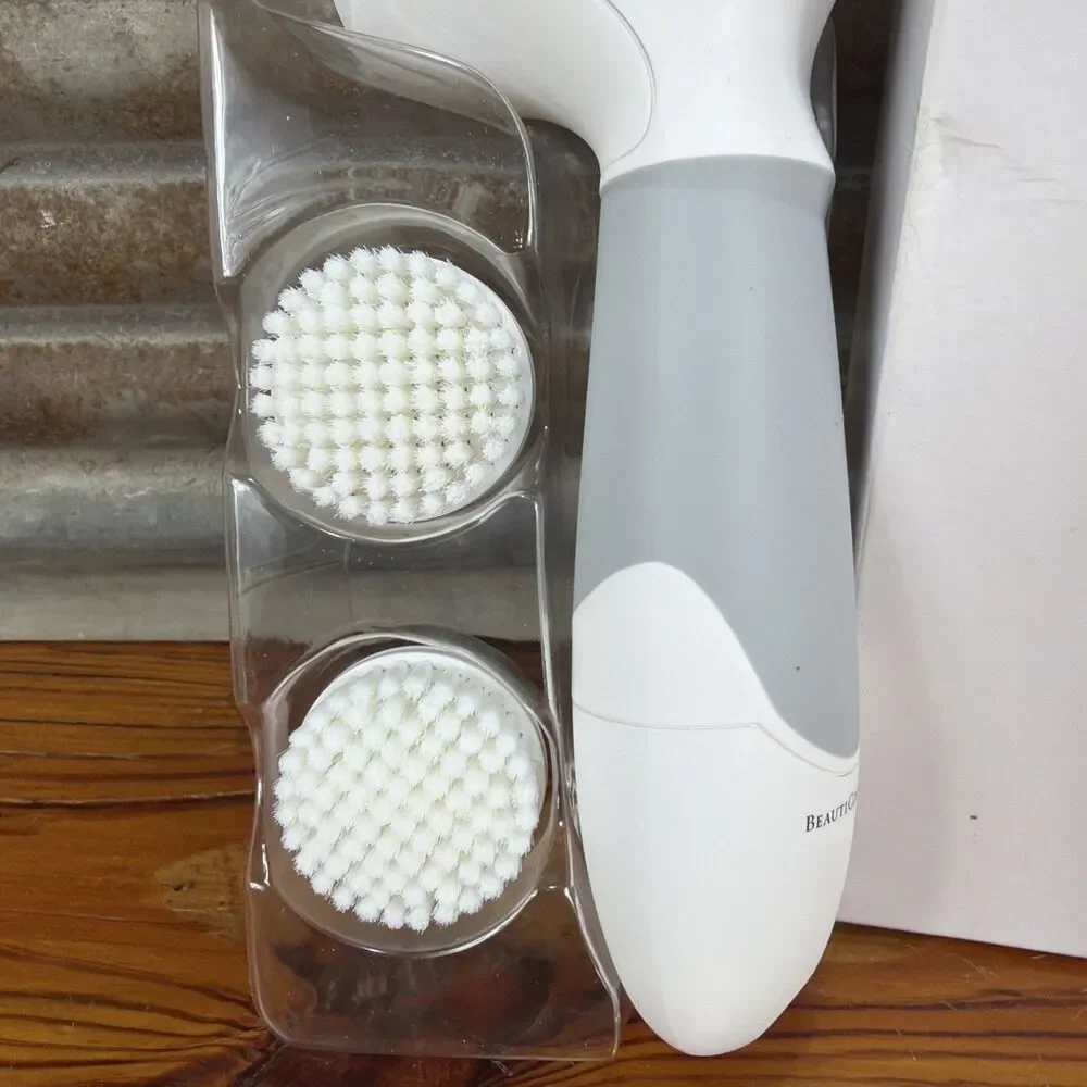 BeautiControl Professional Skin Care Tool Exfoliating Buffer with Brush Set